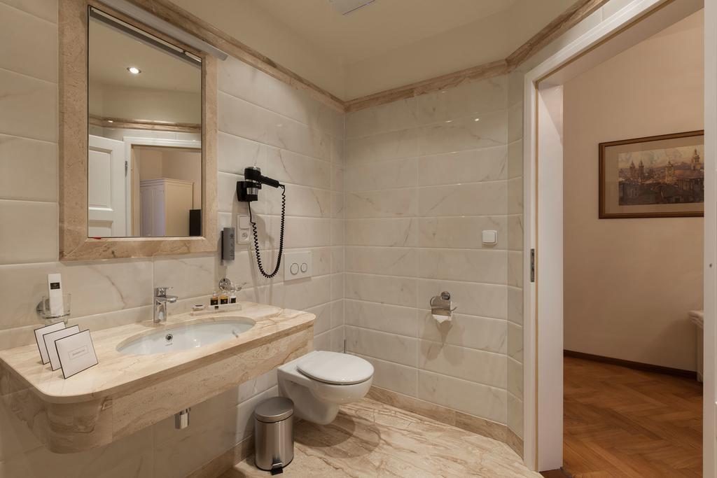 Executive Double Room,1227095528:JPEG